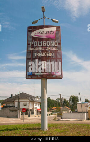 Poligono industriale di Tremoedo, Vilanova de Arousa, provincia di Pontevedra, nella regione della Galizia, Spagna, Europa Foto Stock