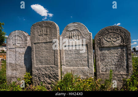 Le lapidi al cimitero ebraico in Lubaczow, Malopolska, Polonia Foto Stock