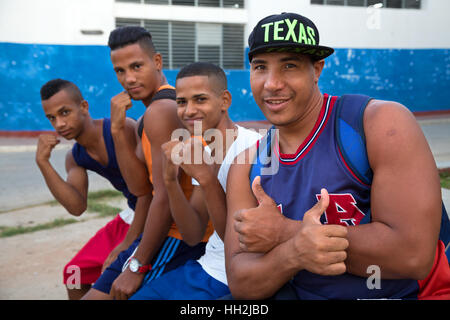 Ritratto di uomo cubano a Cuba Foto Stock