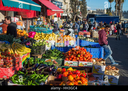 Il mercato locale nei pressi della Porta di Damasco, Gerusalemme, Israele Foto Stock