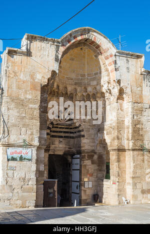 Il cotone Merchant's Gate (Bab al-Qattanin), il Monte del Tempio , il quartiere musulmano, Gerusalemme, Israele Foto Stock