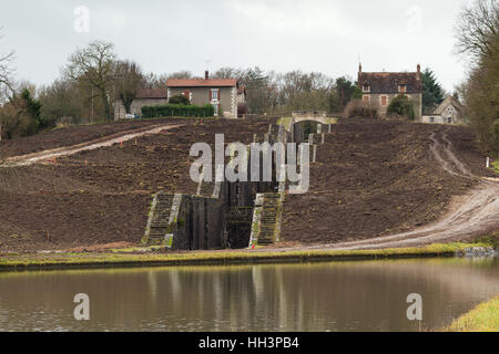 I sette si blocca a Rogny-les-sept-Ecluses Foto Stock