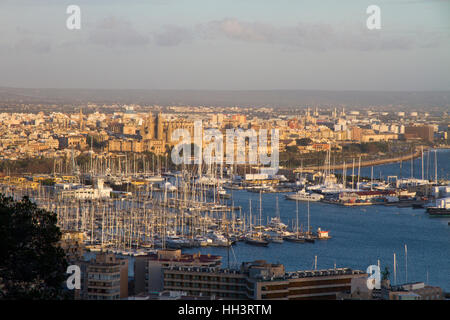 Palma de Mallorca hi porto vista baia Maiorca Baleari Spagna Foto Stock