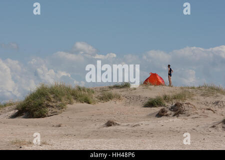 Tenda Rossa nelle dune sulla spiaggia Römö, Danimarca. Foto Stock