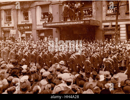 Graf Spee London Victory Parade 23.2.1940 Northumberland Avenue Foto Stock