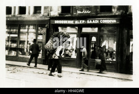 Un portiere, Aleppo, Siria Foto Stock