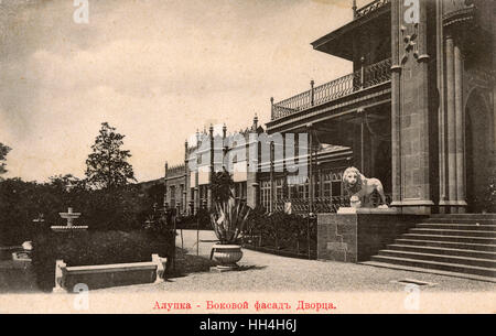 Ucraina - Alupka - facciata meridionale del Palazzo Vorontsov Foto Stock