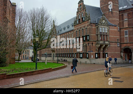 Stati provinciali di edifici con Martini-kerkhof, Groningen, Paesi Bassi Foto Stock