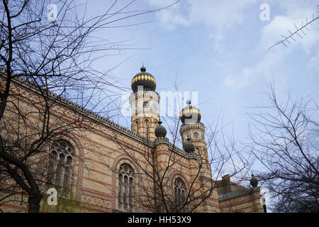 La Sinagoga di via Dohány, o grande sinagoga, a Budapest Ungheria, su Aprile 4, 2015. Foto Stock