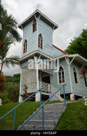 In stile coloniale e la cappella di legno nella città di Panama Foto Stock