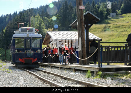 Tramway di Mont Blanc da Saint Gervais in estate Foto Stock