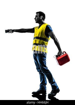 Un uomo di gas a piedi con giubbotto di sicurezza e di benzina può silhouette isolato in uno sfondo bianco Foto Stock