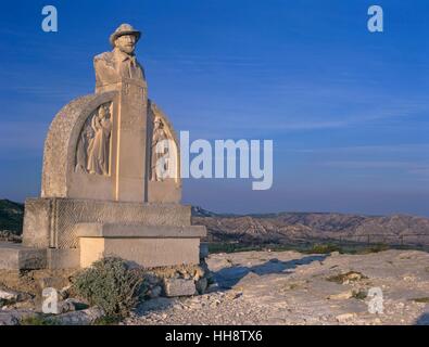 Monumento Rieu Charloun (1846-1924), Les Baux de Provence, Francia, Sud della Francia, in Provenza Foto Stock