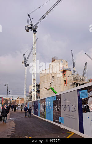 I lavori di costruzione a White Hart Lane football ground stadium di Tottenham Hotspur North London REGNO UNITO Foto Stock