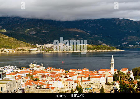 Budva old town castello, la luce del tramonto, Montenegro, Europa Foto Stock