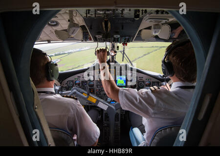 Aeromobile Cockpit con piloti Foto Stock