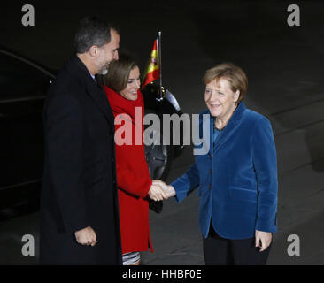 Koenig Felipe VI, Koenigin Letizia von Spanien, BKin Angela Merkel - Treffen der dt. Bundeskanzlerin mit dem spanischen Koenigspaar, Bundeskanzleramt, Foto Stock