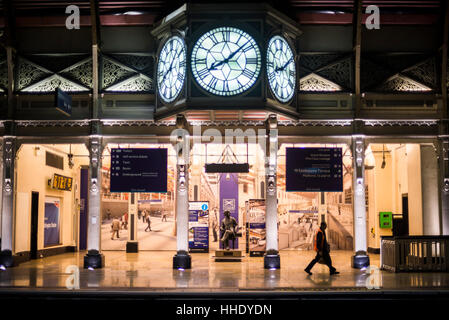 L'orologio, Paddington Station, City of Westminster Borough, London, Regno Unito Foto Stock