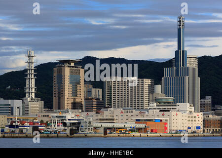 Skyline, la città di Kobe, isola di Honshu, Giappone Foto Stock