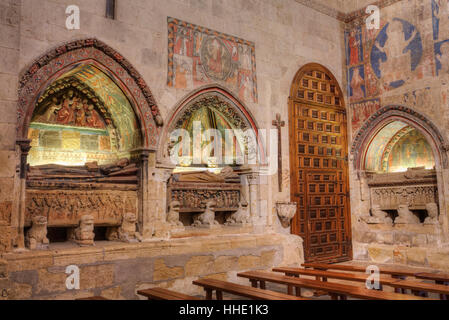 Tombe medievali e pitture murali, vecchia cattedrale di Salamanca, Salamanca, UNESCO, Castiglia y Leon, Spagna Foto Stock