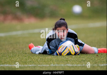 Firenze, Italia. Xiii gen, 2017. Beatrice Beretta (ITA) Calcio/Calcetto : donna Internaitonal amichevole tra U-16 Italia 0-5 U-16 Norvegia a Coverciano in Firenze, Italia . Credito: Maurizio Borsari/AFLO/Alamy Live News Foto Stock