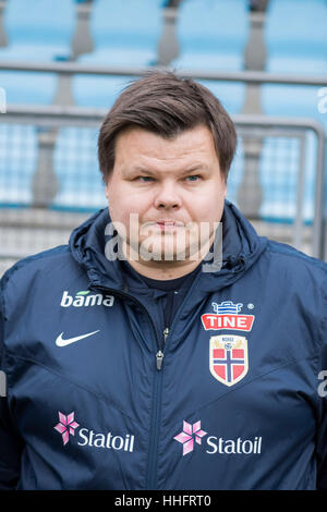 Firenze, Italia. Xiii gen, 2017. Borje Sorensen (NOR) Calcio/Calcetto : donna Internaitonal amichevole tra U-17 Italia 2-0 U-17 Norvegia a Coverciano in Firenze, Italia . Credito: Maurizio Borsari/AFLO/Alamy Live News Foto Stock