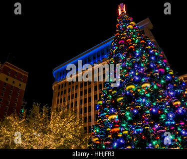 Le luci di Natale a San Jacinto Plaza nel centro di El Paso, Texas Foto Stock