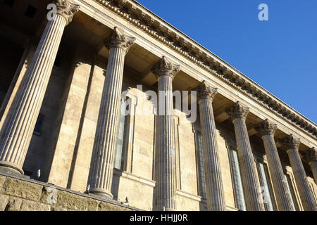 Colonne classiche di Birmingham Town Hall Regno Unito Foto Stock