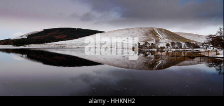 St Mary's Loch e Tibbie Shiels Inn a Scottish Borders Foto Stock