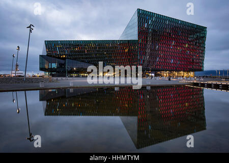 Harpa Concert Hall e il centro conferenze, Reykjavik, Islanda Foto Stock