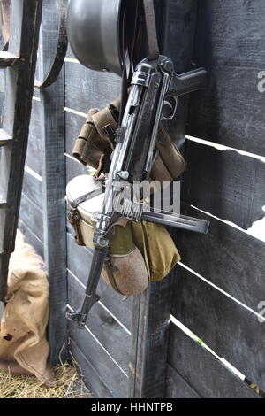 Esercito Tedesco Mitragliatrice - MP40 visualizzato a 1940 evento a Sheringham North Norfolk. Foto Stock