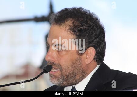 Hollywood, Stati Uniti d'America. Xix gen, 2017. Regista Brett Ratner è onorato con una prestigiosa stella sulla Hollywood Walk of Fame. Altri vip presenti alla cerimonia inclusi Eddie Murphy, Dwayne Johnson, Edward Norton e Chris Tucker. Credito: Clinton Wallace/Globe foto/ZUMA filo/Alamy Live News Foto Stock