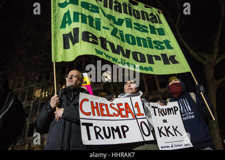 Londra, Regno Unito. Il 20 gennaio, 2017. Rappresentanti delle donne di colore e internazionale ebraico rete Anti-Zionist protestare contro l inaugurazione del presidente Donald Trump al di fuori dell'Ambasciata americana a Londra. Credito: Mark Kerrison/Alamy Live News Foto Stock