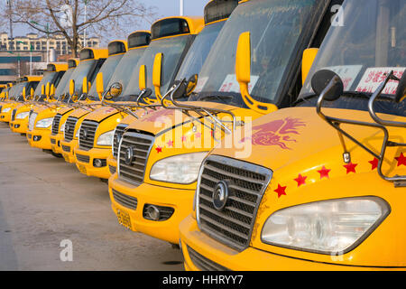 Scuola bus terminal, Zhongwei, Ningxia, Cina Foto Stock