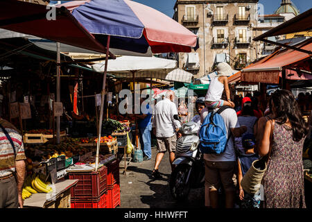 Mercato di Ballarò, Palermo, Sicilia, Italia Foto Stock