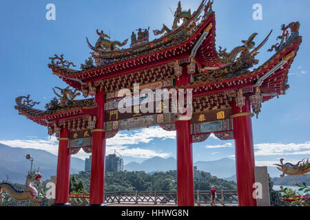 Taiwan, Sole Luna lago, Longfeng tempio Foto Stock