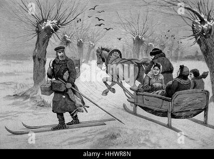 Portalettere nel paese con le racchette da neve nella Prussia orientale e una carrozza trainata da cavalli, immagine storica o illustrazione, pubblicato 1890, digitale migliorata Foto Stock