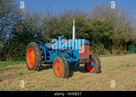 1962 Fordson Dexta trattore Foto Stock