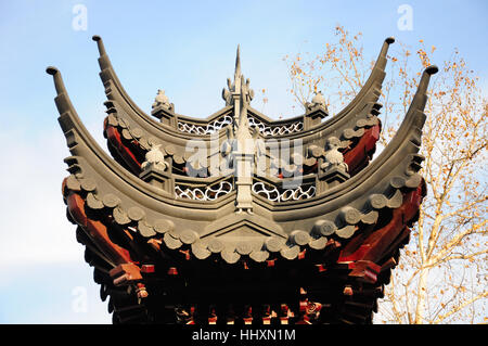 Architettura cinese nel fiume Qinhuai scenic area pedistrian nella città di Nanjing, provincia dello Jiangsu in Cina. Foto Stock
