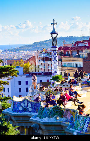 Paesaggio urbano. Parco Guell, Barcellona, in Catalogna, Spagna. Foto Stock