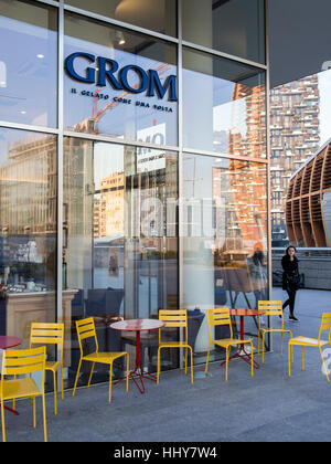 Grom gelato store. Riqualificazione di Porta Garibaldi Area in Milano. Foto Stock