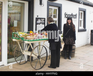 Al di fuori del Foodhall a Gretna Green in Scozia. Foto Stock