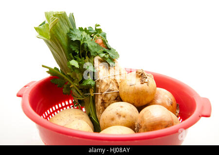 Cipolla, carote, prezzemolo, porro, sellery, sedano, erbe, di patate, potatoe, Foto Stock