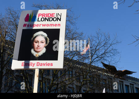 Londra, Regno Unito. Xxi gen, 2017. Migliaia di manifestanti hanno preso parte le donne del marzo nel centro di Londra per opporsi a Donald Trump. Il mese di marzo ha iniziato presso l Ambasciata degli Stati Uniti a Grosvenor Square e finito con un gran rally in Trafalgar Square. Credito: Giacobbe Sacks-Jones/Alamy Live News. Foto Stock