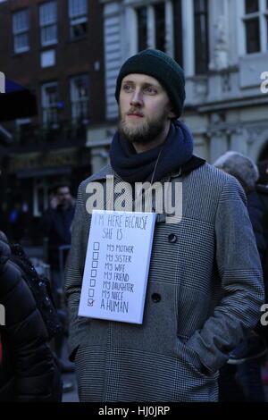 Londra, Regno Unito. Il 21 gennaio, 2017. Womens marzo su Londra. Credito: Amy Kirbyshire/Alamy Live News Foto Stock