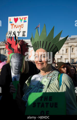 Londra, Regno Unito. Il 21 gennaio, 2017. Le donne di marzo su Londra, Anti-Trump protesta, Londra, Regno Unito. Xxi gen, 2017. Credito: Bjanka Kadic/Alamy Live News Foto Stock