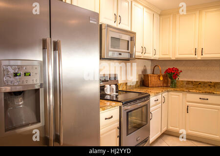 Vetrina cucina interno, casa residenziale, STATI UNITI D'AMERICA Foto Stock