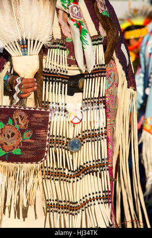 Donna in regalia, Pi-Ume-Sha trattato Giorni, Warm Springs Indian Reservation, Oregon Foto Stock