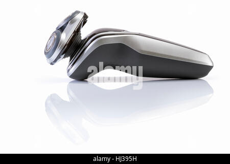 Rasoio elettrico closeup su sfondo bianco. Multi Precision testo scritto sulla testa di rasoio! Migliore precisione per radere! Foto Stock
