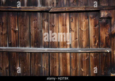 Vintage in legno antico fienile porta, Museo etnografico, Torun, Polonia Foto Stock